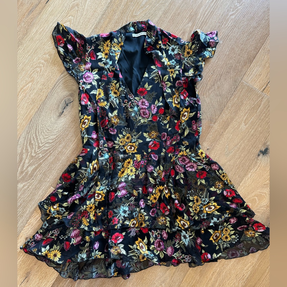 Alice + Olivia cocktail Dress
